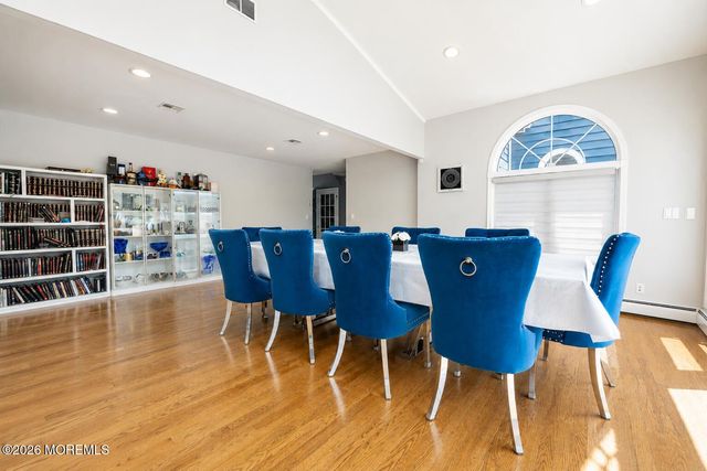 1908 Kenilworth Court, Toms River, NJ 08753