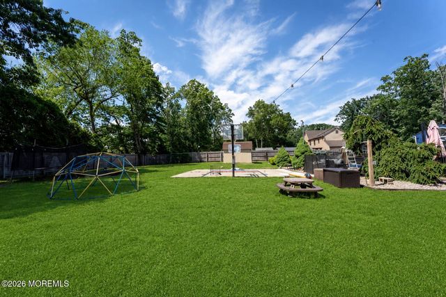 1908 Kenilworth Court, Toms River, NJ 08753