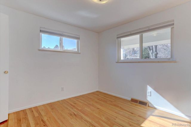 986 S Cole Drive, Lakewood, CO 80228