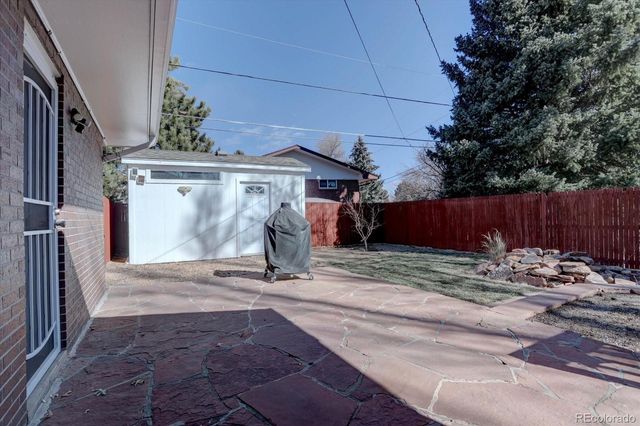 986 S Cole Drive, Lakewood, CO 80228