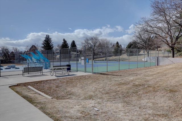 986 S Cole Drive, Lakewood, CO 80228