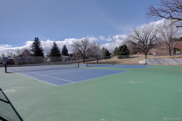 986 S Cole Drive, Lakewood, CO 80228