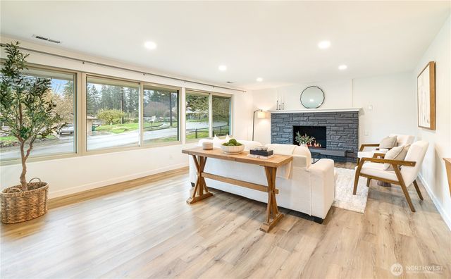 8802 Del Campo Drive, Everett, WA 98208