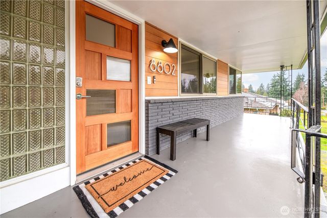 8802 Del Campo Drive, Everett, WA 98208