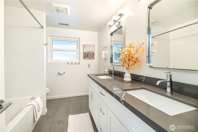 8802 Del Campo Drive, Everett, WA 98208