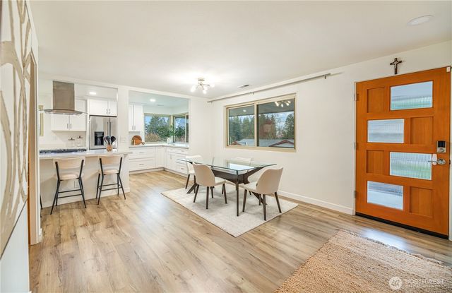 8802 Del Campo Drive, Everett, WA 98208