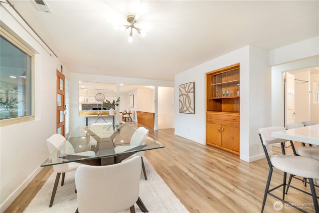 8802 Del Campo Drive, Everett, WA 98208