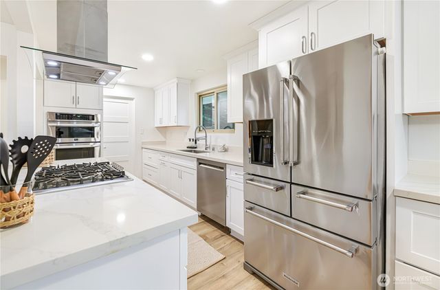 8802 Del Campo Drive, Everett, WA 98208