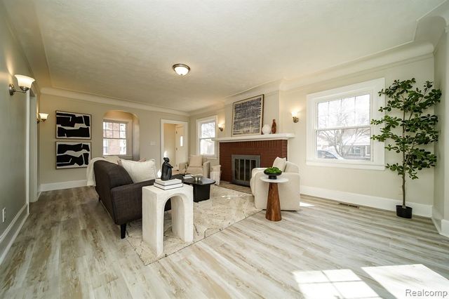 11399 Seminole, Redford, MI 48239