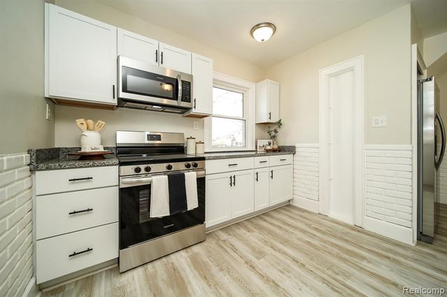 11399 Seminole, Redford, MI 48239