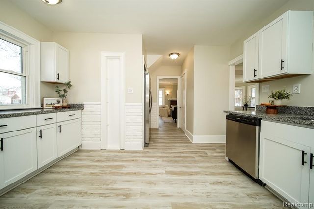 11399 Seminole, Redford, MI 48239