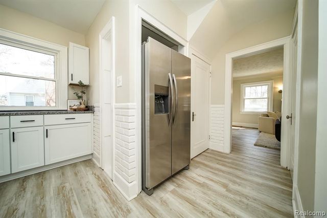 11399 Seminole, Redford, MI 48239