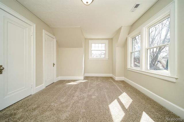 11399 Seminole, Redford, MI 48239