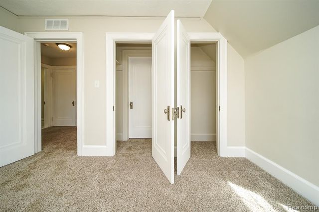 11399 Seminole, Redford, MI 48239