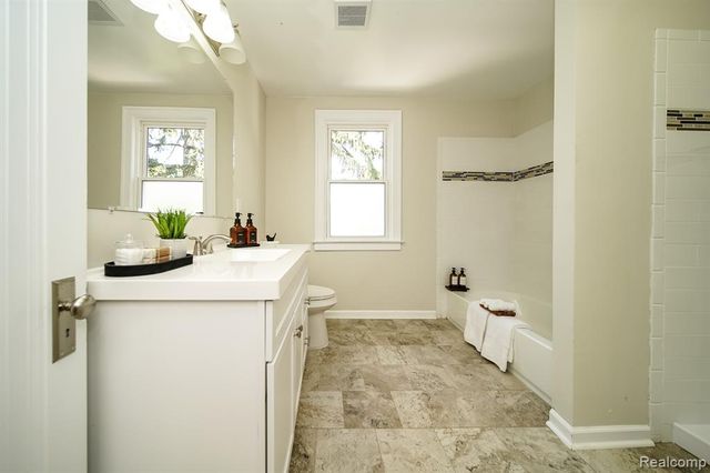 11399 Seminole, Redford, MI 48239