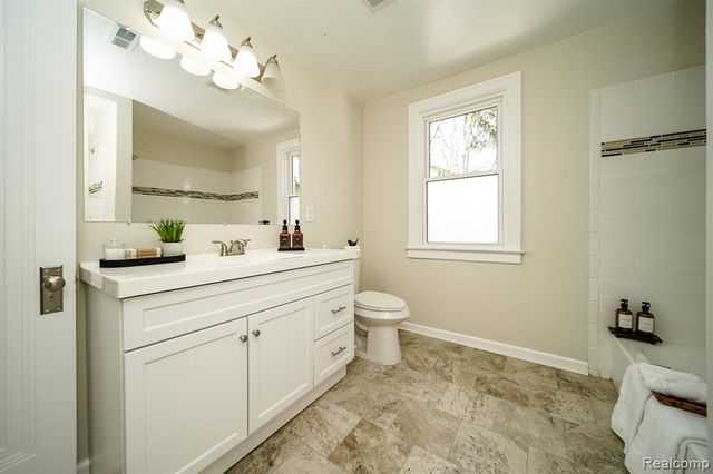 11399 Seminole, Redford, MI 48239