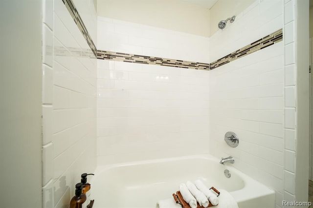 11399 Seminole, Redford, MI 48239