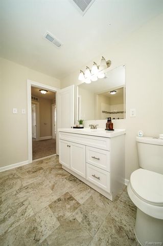 11399 Seminole, Redford, MI 48239