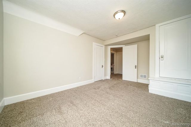 11399 Seminole, Redford, MI 48239