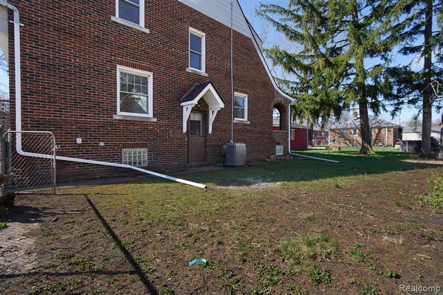 11399 Seminole, Redford, MI 48239