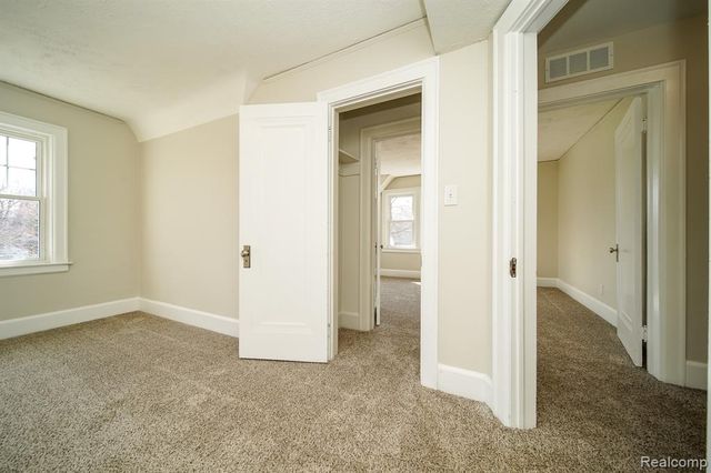 11399 Seminole, Redford, MI 48239