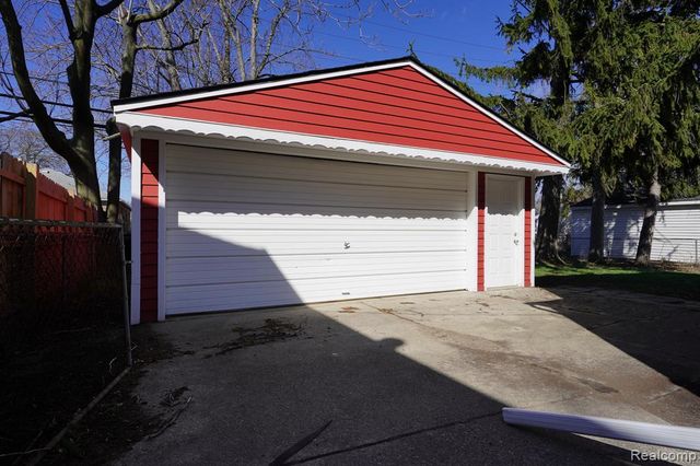 11399 Seminole, Redford, MI 48239