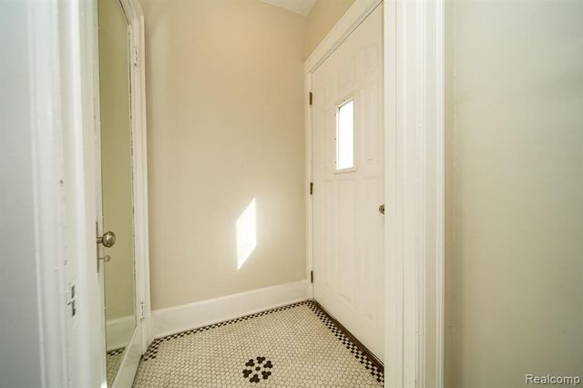 11399 Seminole, Redford, MI 48239