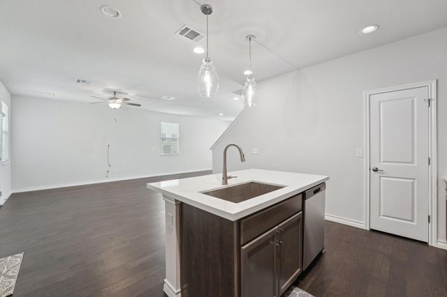 764 Long Run, Liberty Hill, TX 78642