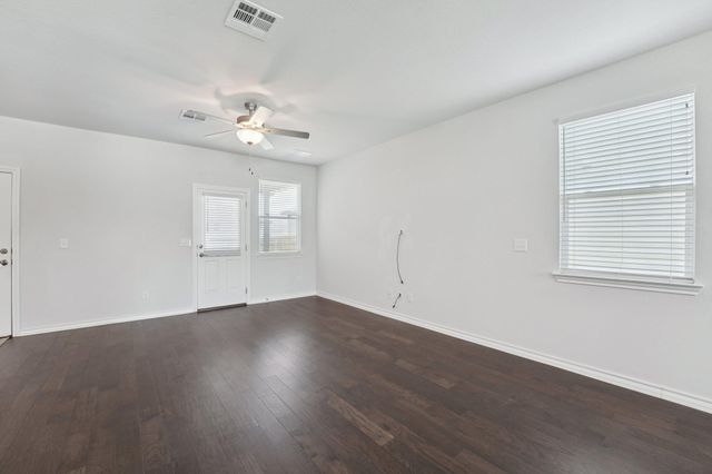 764 Long Run, Liberty Hill, TX 78642