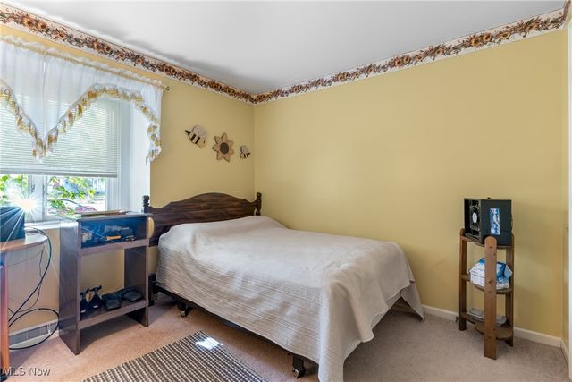 123 Woodcrest Court, Elyria, OH 44035