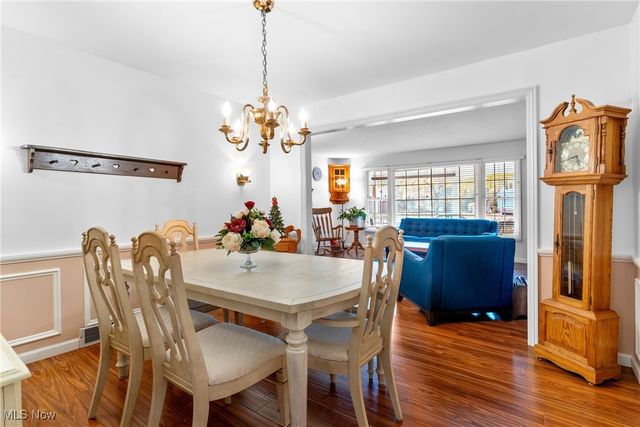 123 Woodcrest Court, Elyria, OH 44035