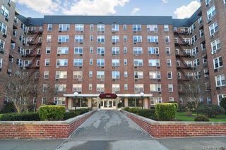 4 Sadore Lane 7M, Yonkers, NY 10710