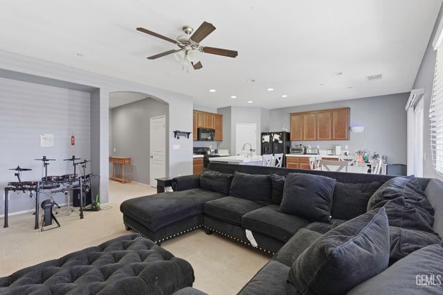 9419 Ceres Street, Bakersfield, CA 93306