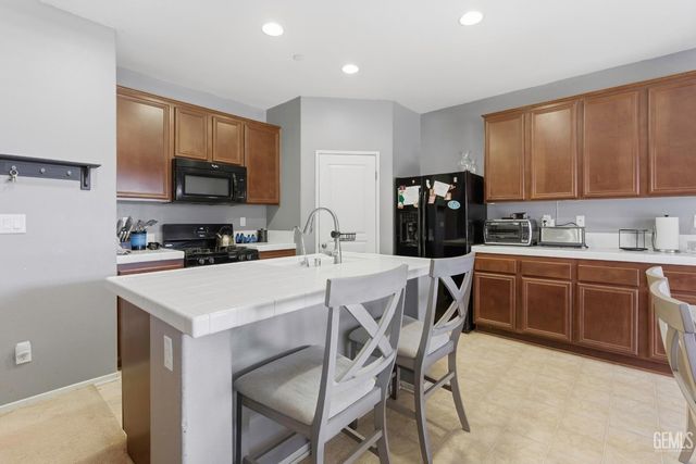 9419 Ceres Street, Bakersfield, CA 93306