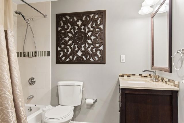 22 Ninth 107, Medford, MA 02155