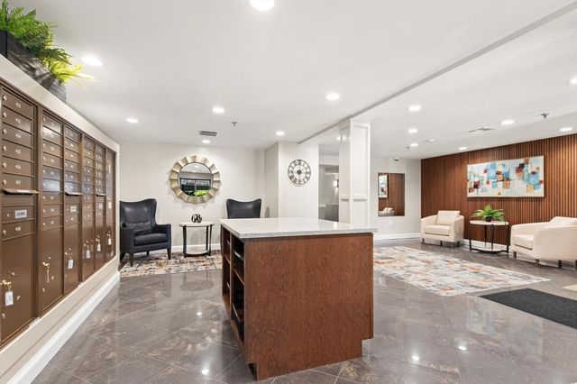 22 Ninth 107, Medford, MA 02155