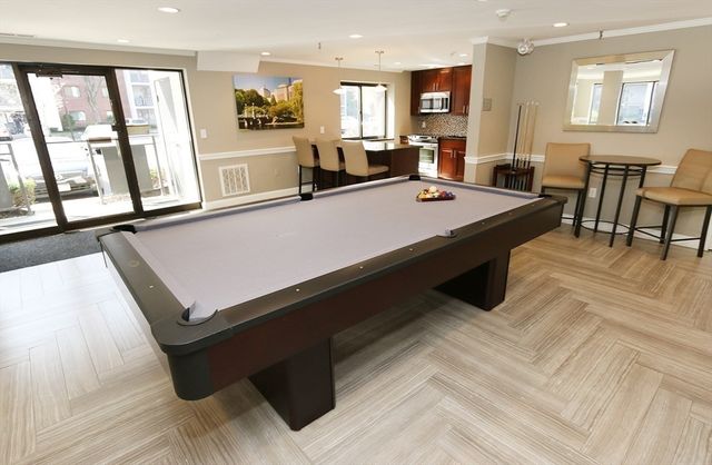 22 Ninth 107, Medford, MA 02155