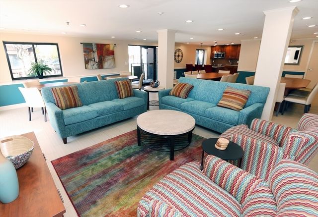 22 Ninth 107, Medford, MA 02155