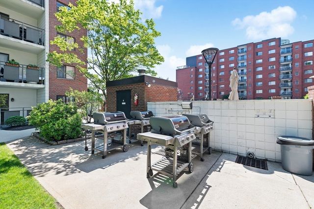 22 Ninth 107, Medford, MA 02155