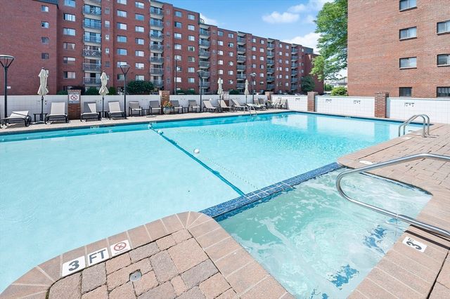 22 Ninth 107, Medford, MA 02155