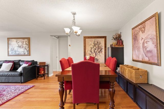 22 Ninth 107, Medford, MA 02155