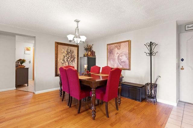 22 Ninth 107, Medford, MA 02155