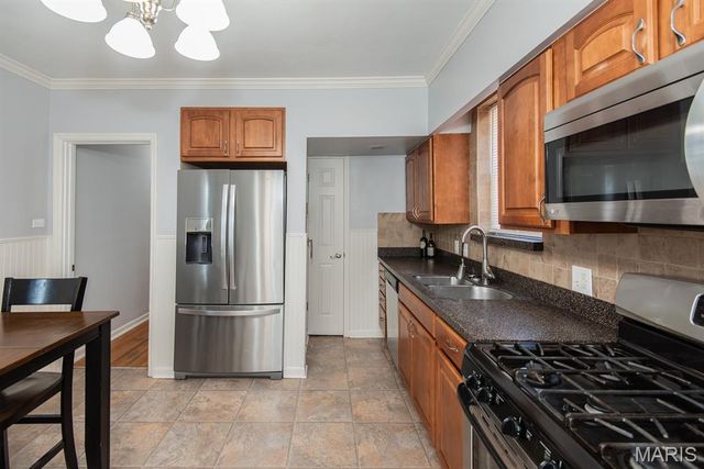 3666 Loughborough Avenue, St Louis, MO 63116