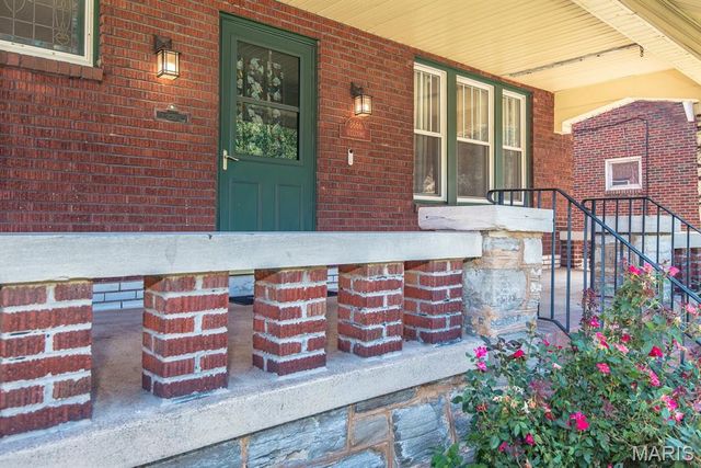 3666 Loughborough Avenue, St Louis, MO 63116