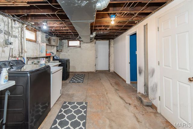 3666 Loughborough Avenue, St Louis, MO 63116