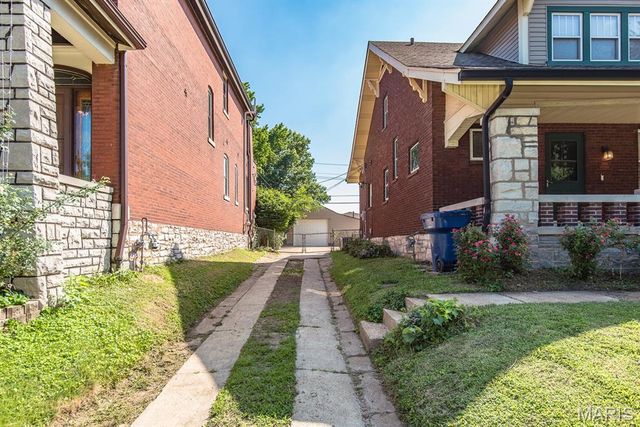 3666 Loughborough Avenue, St Louis, MO 63116
