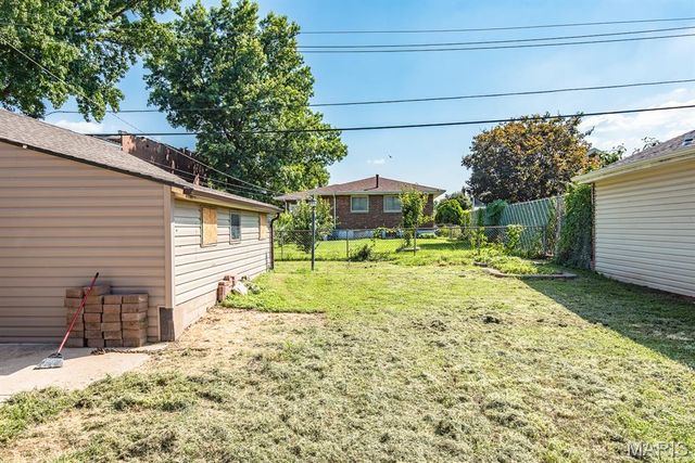 3666 Loughborough Avenue, St Louis, MO 63116