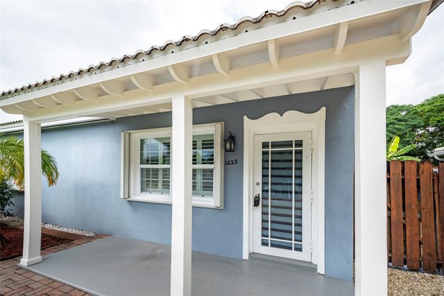 1225 NW 4th Ave, Fort Lauderdale, FL 33311