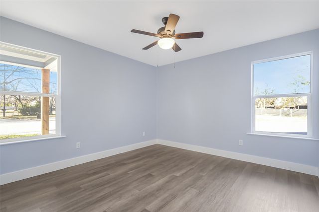 401 Miller Street, Bowie, TX 76230