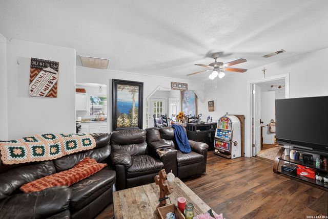 3202 Annarose, San Antonio, TX 78211